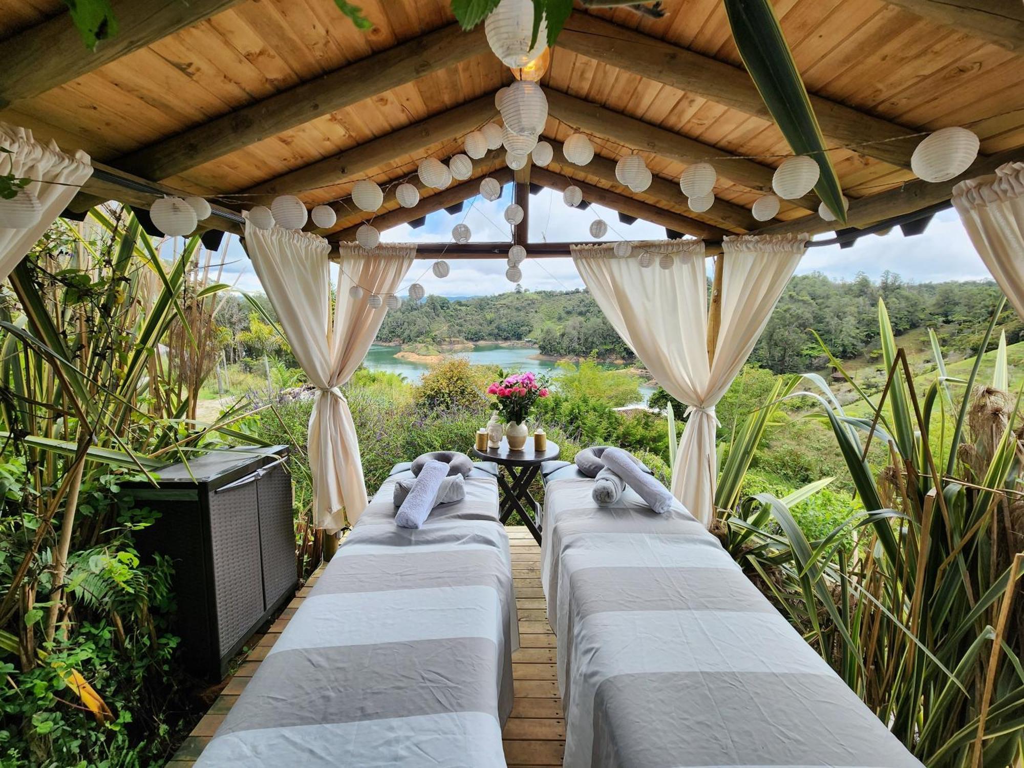 Levit Glamping - Hotel Guatape Penol (Adults Only) Екстер'єр фото
