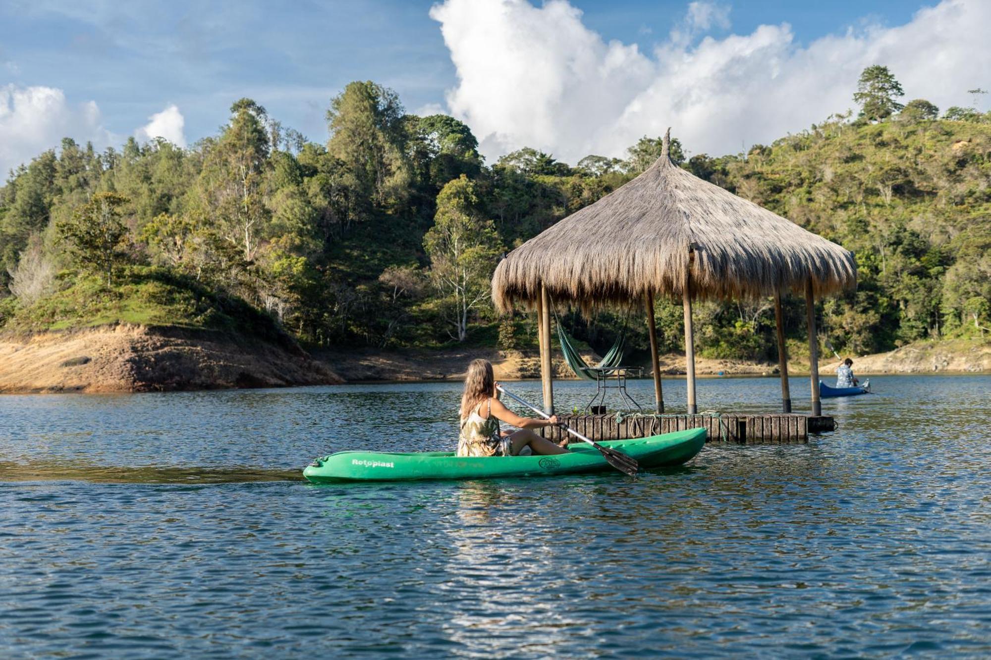 Levit Glamping - Hotel Guatape Penol (Adults Only) Екстер'єр фото